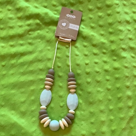 NWT ‘Banded’ Baby Teething Necklace for Mom - Picture 1 of 4